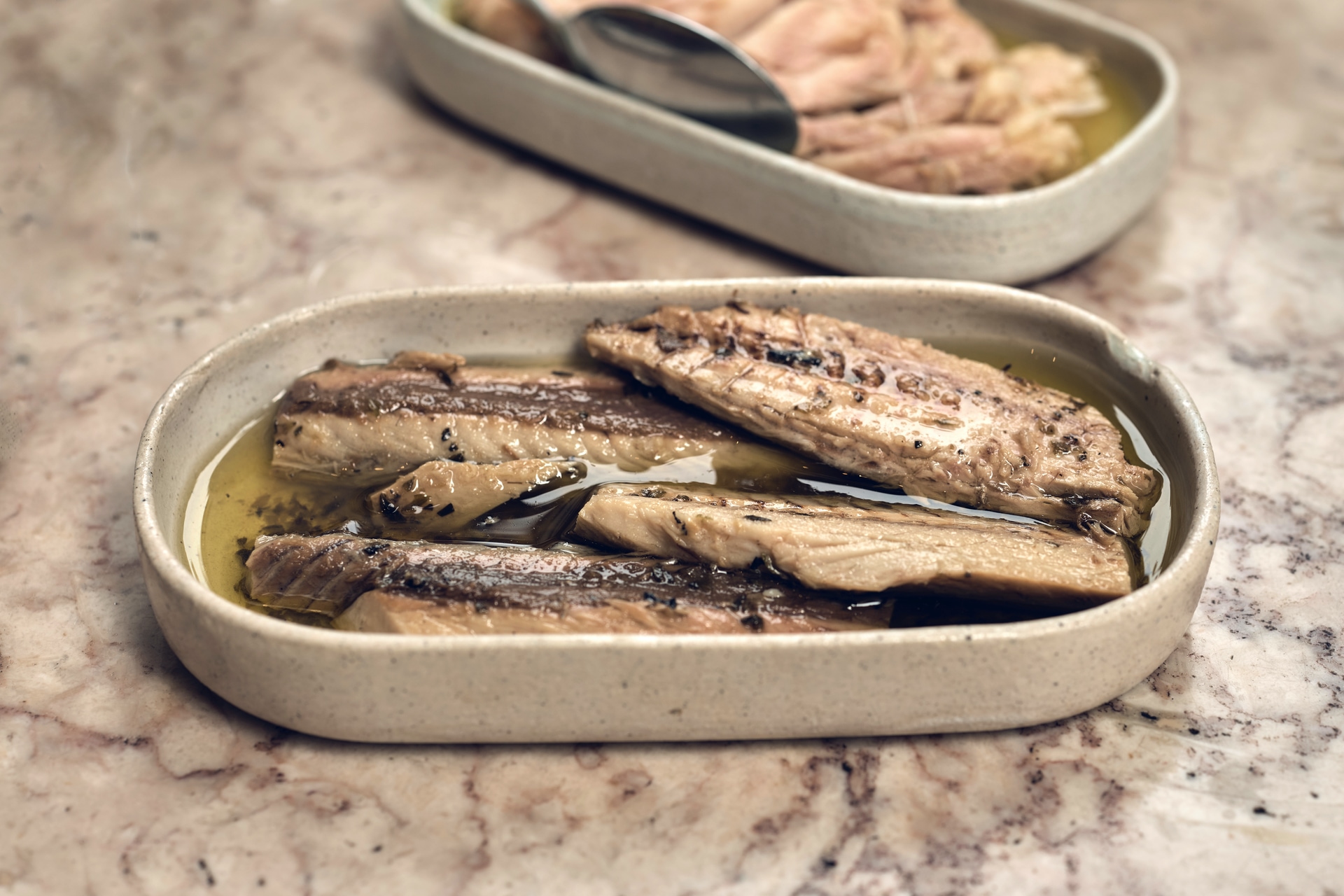 Filety z makreli w oliwie z tymiankiem i cytryną @ Miss Can w Lizbonie