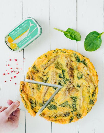 Quiche bez ciasta z makrelą i szpinakiem