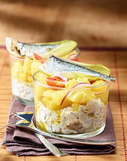 Sardynki w szklance z sosem Piccalilli