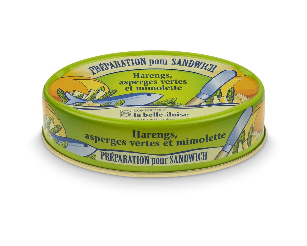 Pasta do kanapek ze śledziem i szparagami