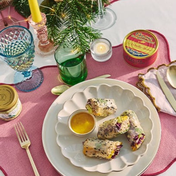 Roladki z tuńczykiem tataki i mango