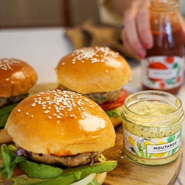 Burger z tuńczykiem naturalnym
