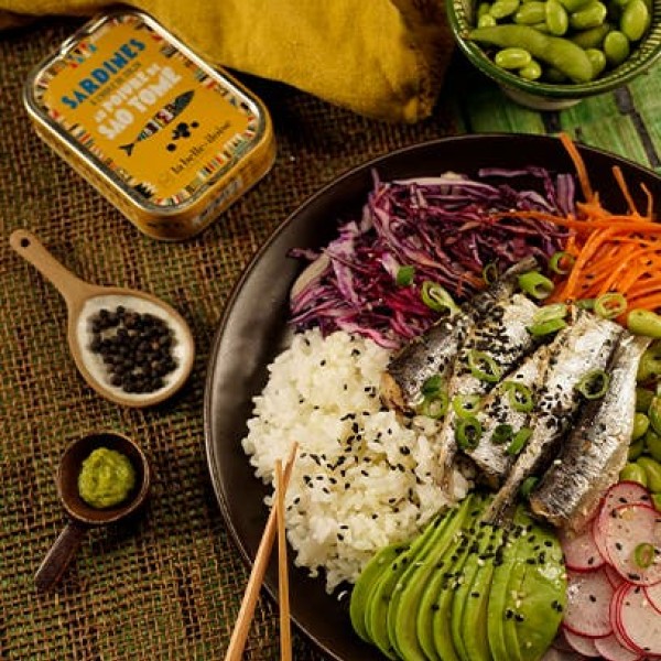 Poké Bowl z sardynkami Sao Tomé