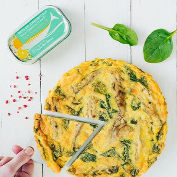Quiche bez ciasta z makrelą i szpinakiem
